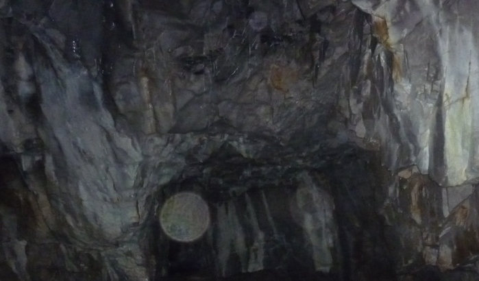 Щелпы в пещере Дружба, Оленьи Ручьи