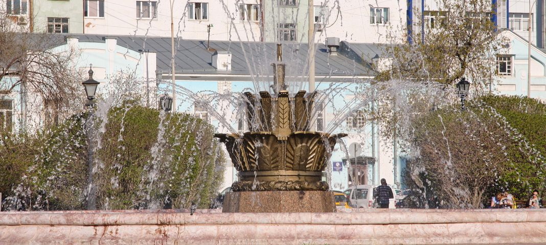 В Екатеринбурге «проснулись» фонтаны