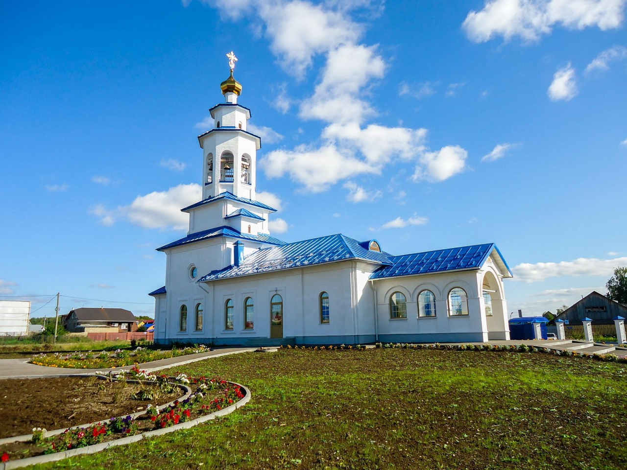 В Соликамске освятили новый храм