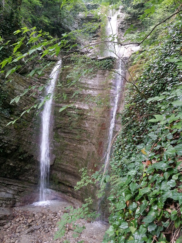 Водопады Псыдах и Шапсуг Александр Суворов