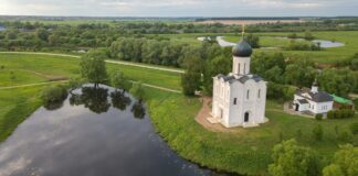 Покрова на Нерли с высоты