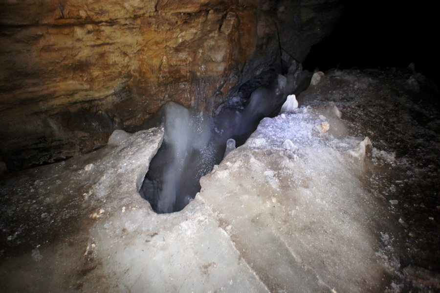Пещера Киндерлинская (Победа). Летучий Голландец