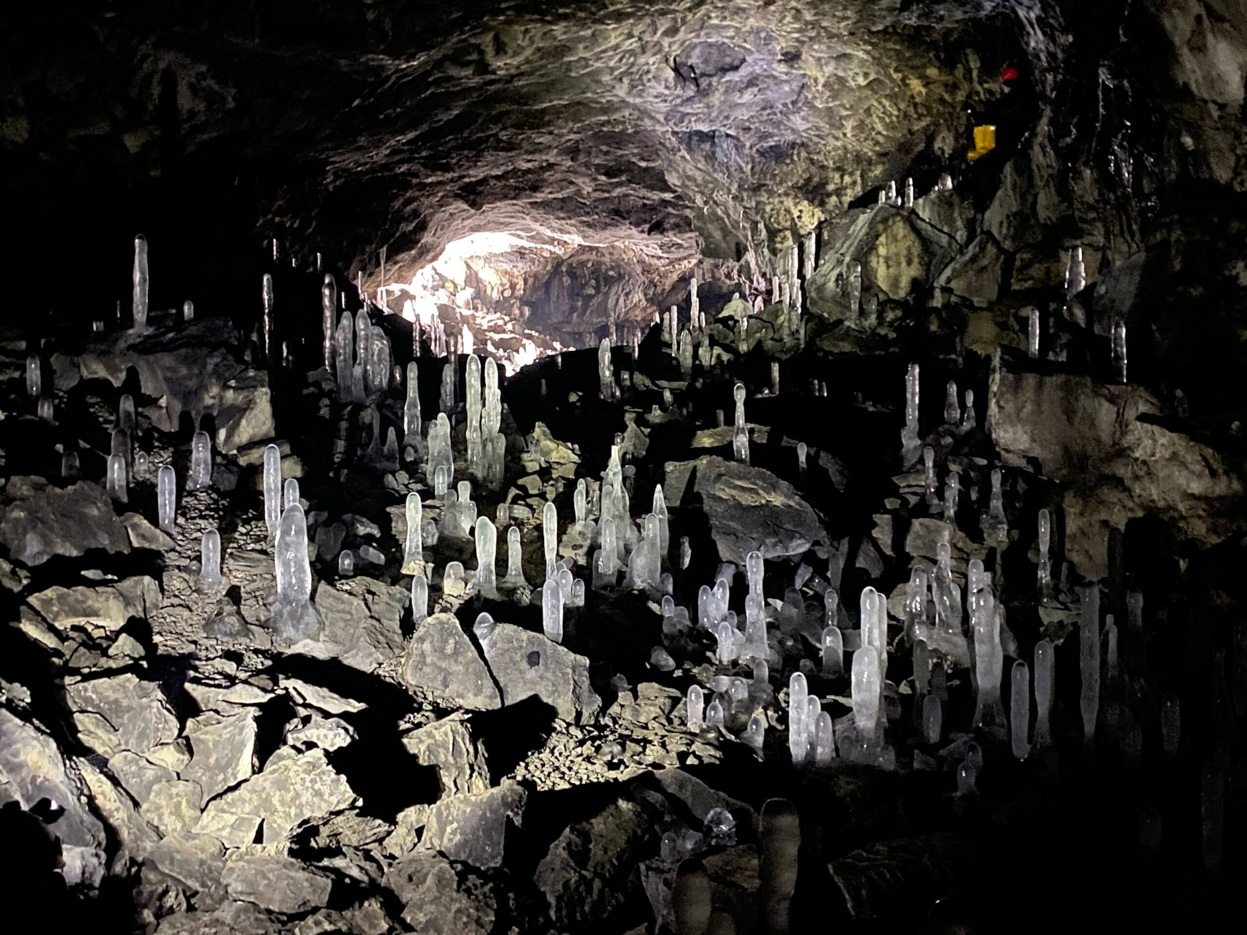 Вёлсовская пещера
