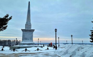 Памятник Ермаку Тимофеевичу в городе Тобольске
