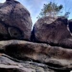 Скалы у поселка Исеть: Малые черти (Малое Чертово городище), Лунные камни, Дикий камень, Китайская стена