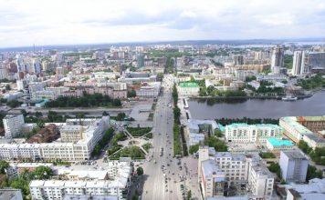 Кривые, длинные, цветные: улицы Екатеринбурга выделились на фоне других мегаполисов Екатеринбург: Проспект Ленина