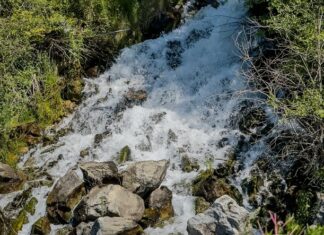 Водопады Свердловской области: Никитинский водопад у Первоуральска