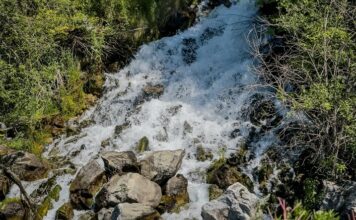 Водопады Свердловской области: Никитинский водопад у Первоуральска