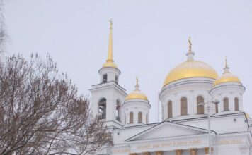 Собор Александра Невского в Ново-Тихвинском монастыре