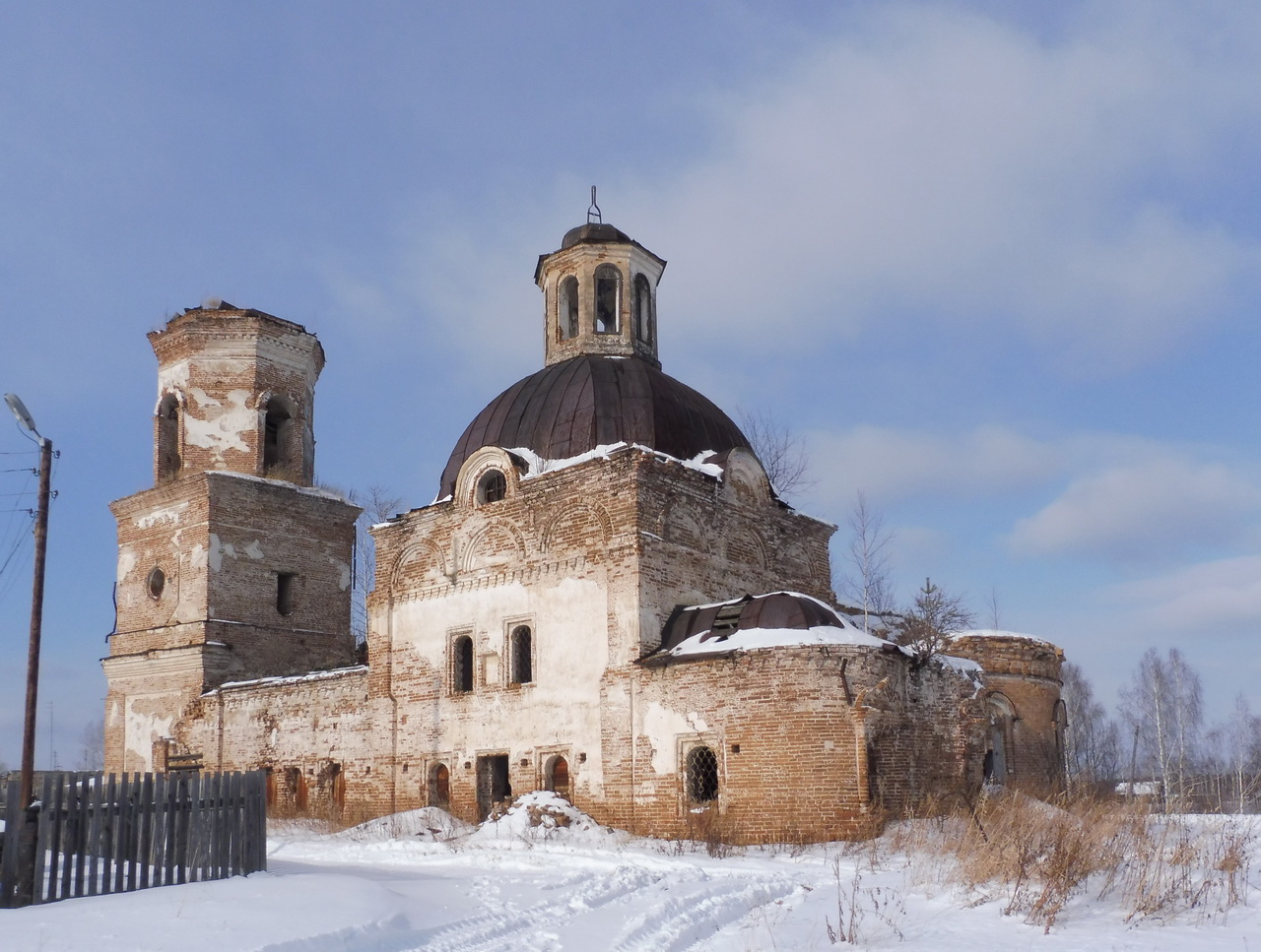 Сретенская церковь в селе Прокопьевская Салда
