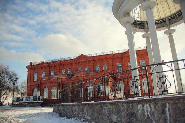 Старооскольский театр для детей и молодежи им. Б. И. Равенских. Фото: teatroskol