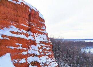 Яркие останцы горы Зиргантау (Салават, Башкирия)