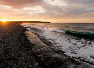 На краю России: Мурманская область. Полуостров Рыбачий. Где из ветров сплетут погоду