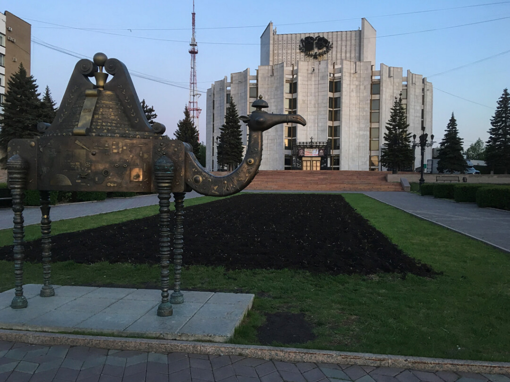Челябинск, Челябинская область, верблюды в Челябинске, Южный Урал, Великий шелковый путь, торговый город, история Челябинска, герб Челябинска, Татищев, Верблюжья гора, Каменная сопка, Исетская провинция