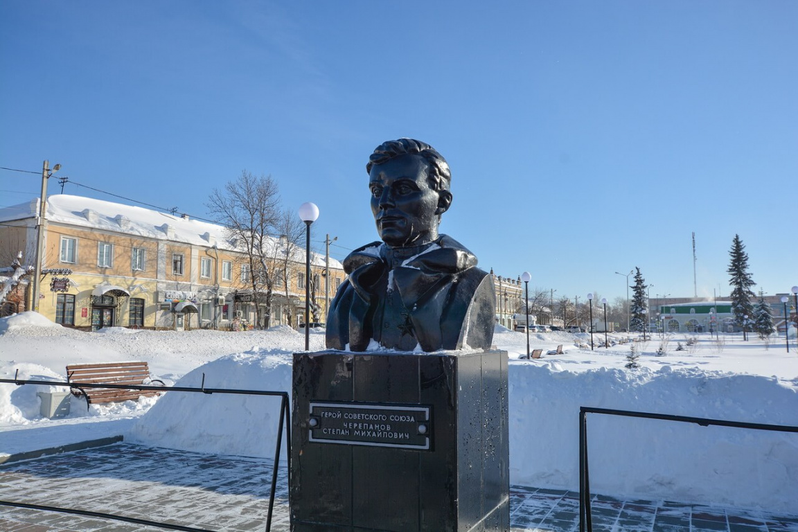 Бюст Степана Черепанова, Камышлов, Свердловская область