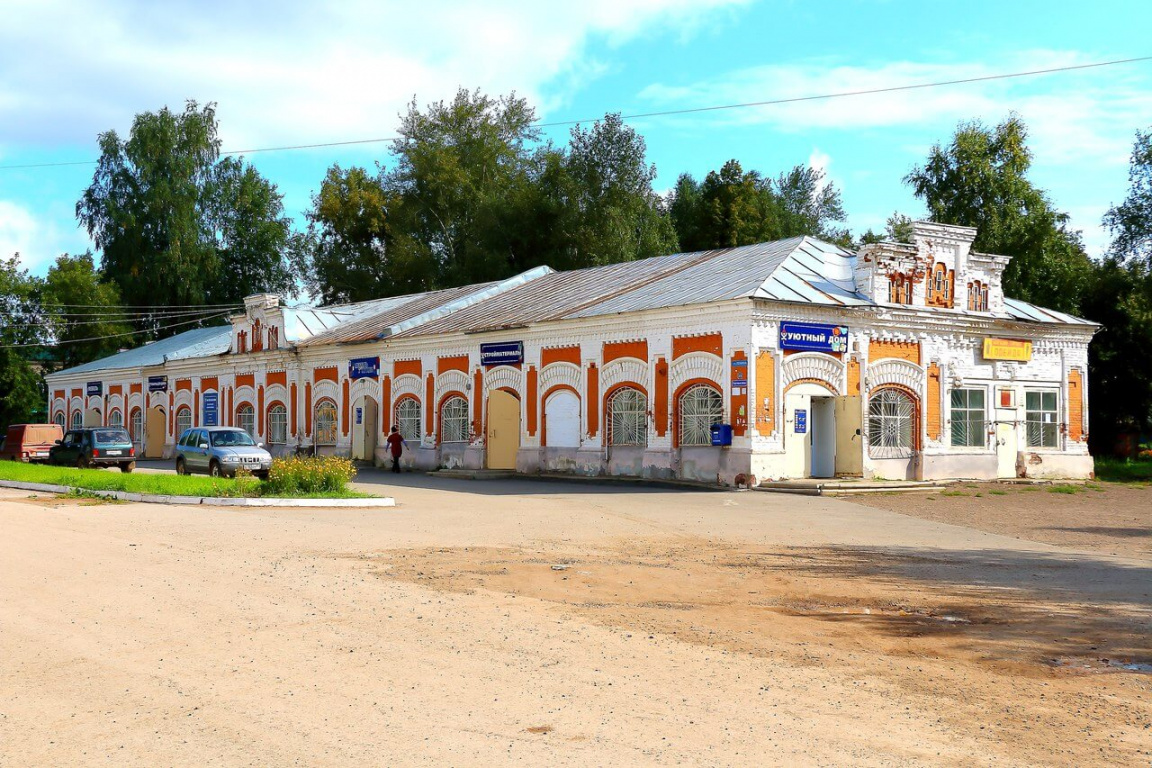 Город Оса, Новые Торговые ряды