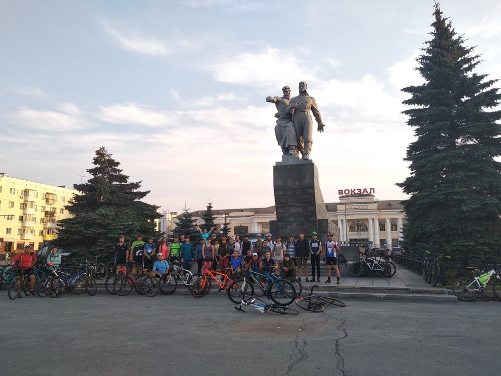 К Уральскому Марсу на велосипедах