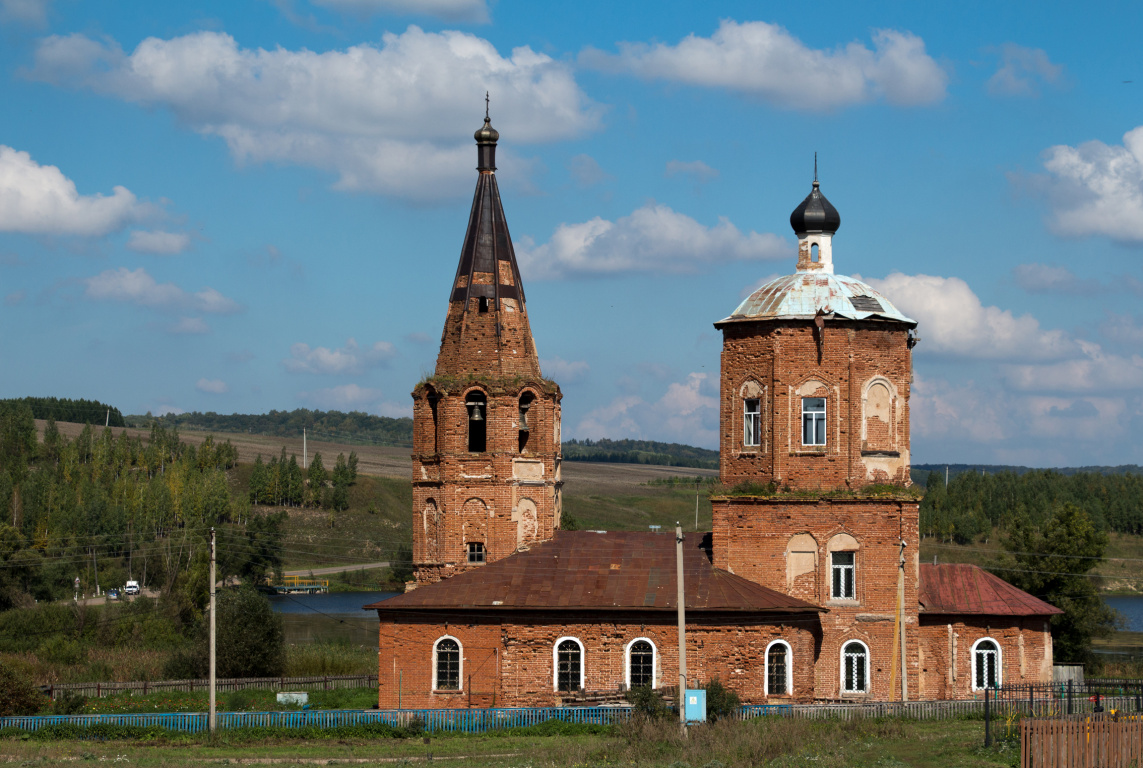 Верхнетроицк, Троицкая церковь, озеро Асликуль, мавзолей Турахана, мавзолей Хусейнбека, маршрут Башкирия, автопутешествие, путешествие по Уралу, Южный Урал, дворец Тевкелевых, Тефкеляу, Башкирия, Республика Башкортостан, озеро Кандрыкуль, природный парк Кандрыкуль, Кандры-куль,