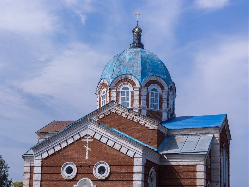 Казанско-святительский храм в Бирске